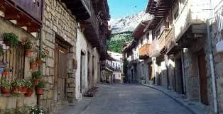 Cuevas Del Valle